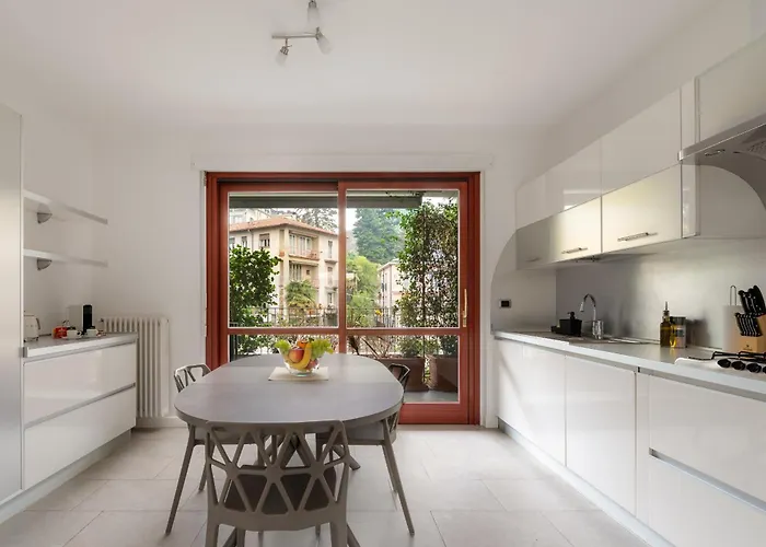 Cullinan Lakeview By Petra Luxury Διαμέρισμα *